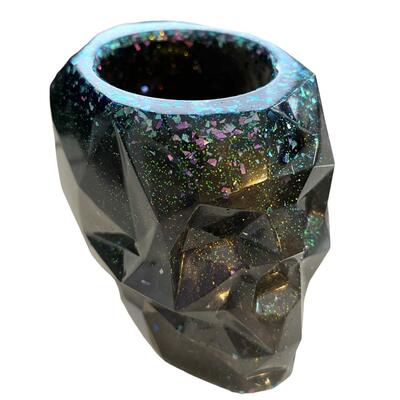 Resin geometric skull pot 
