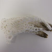 Bone china knitted glove with iron oxide