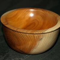 Yew bowl, 9cmc x 7cm