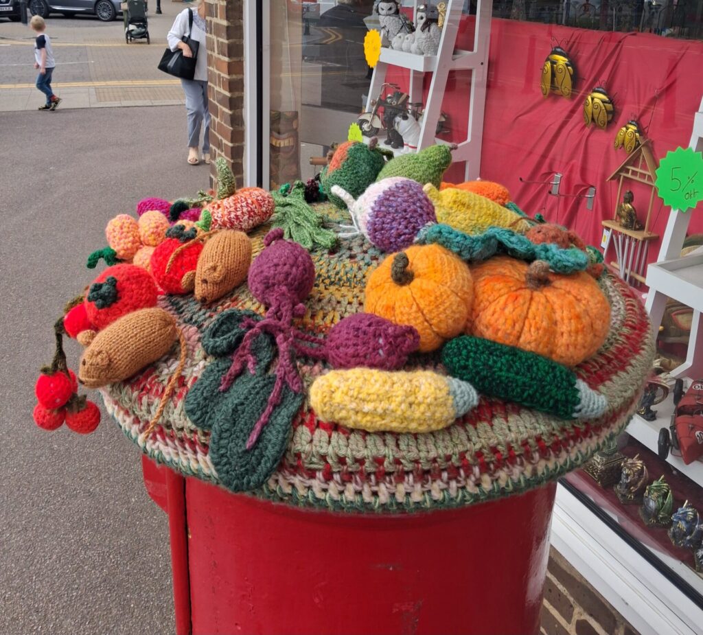 Harvest post box topper.